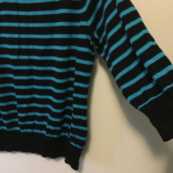 Vintage Y2K Striped Turquoise and Black Crewneck Sweater - Picture 7 of 15